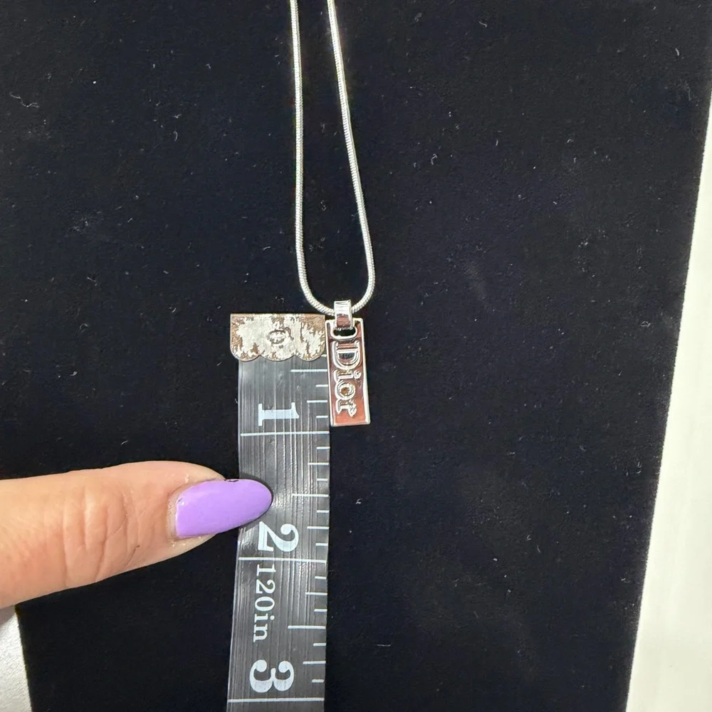 Christian Dior Silver DIOR Logo Bar Pendant Necklace Snake Chain CD Charm - Picture 6 of 6